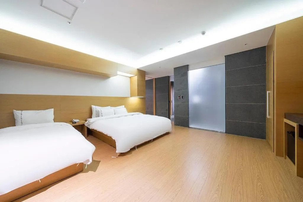 Business Design Hotel Luv Incheon Motel