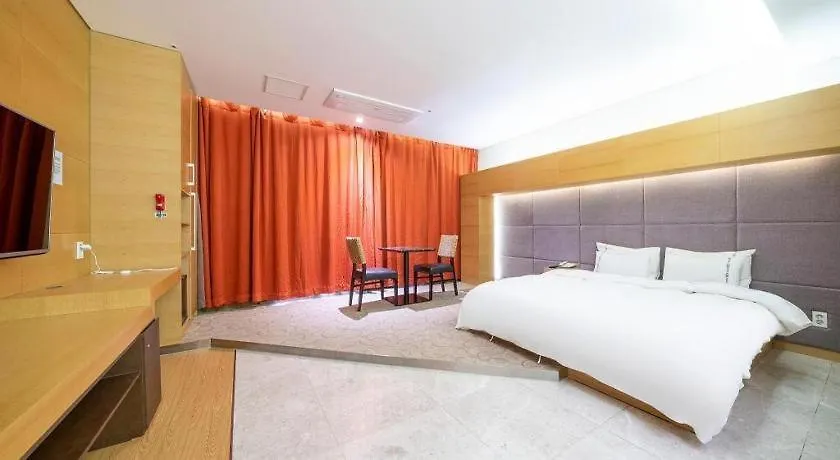 Business Design Hotel Luv Incheon Motel