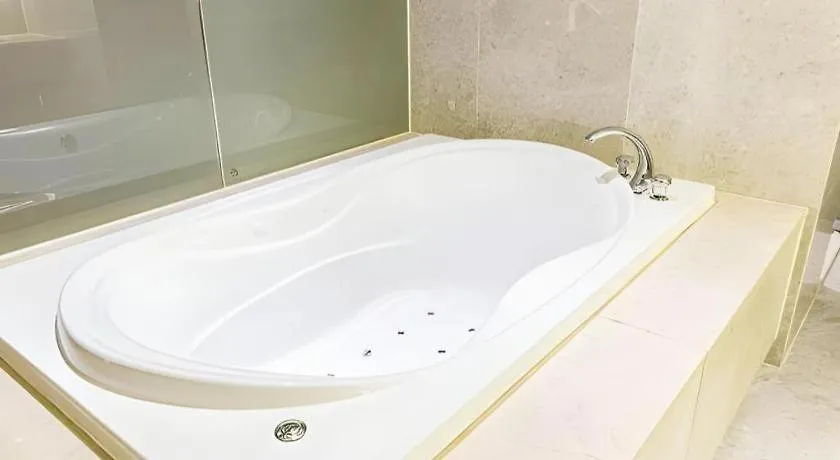 Business Design Hotel Luv インチョン広域市 4*,