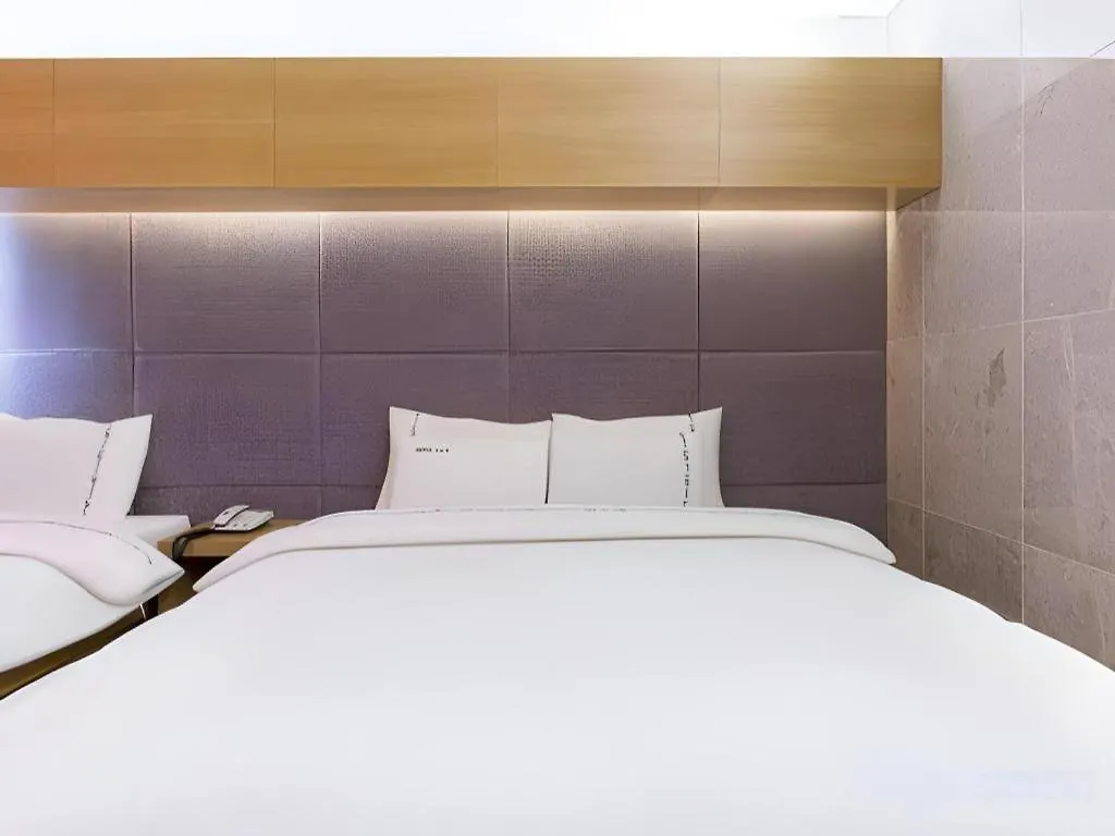 Business Design Hotel Luv Incheon Motel