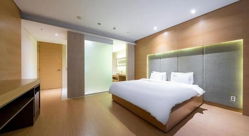 Business Design Hotel Luv インチョン広域市 4*,  韓国
