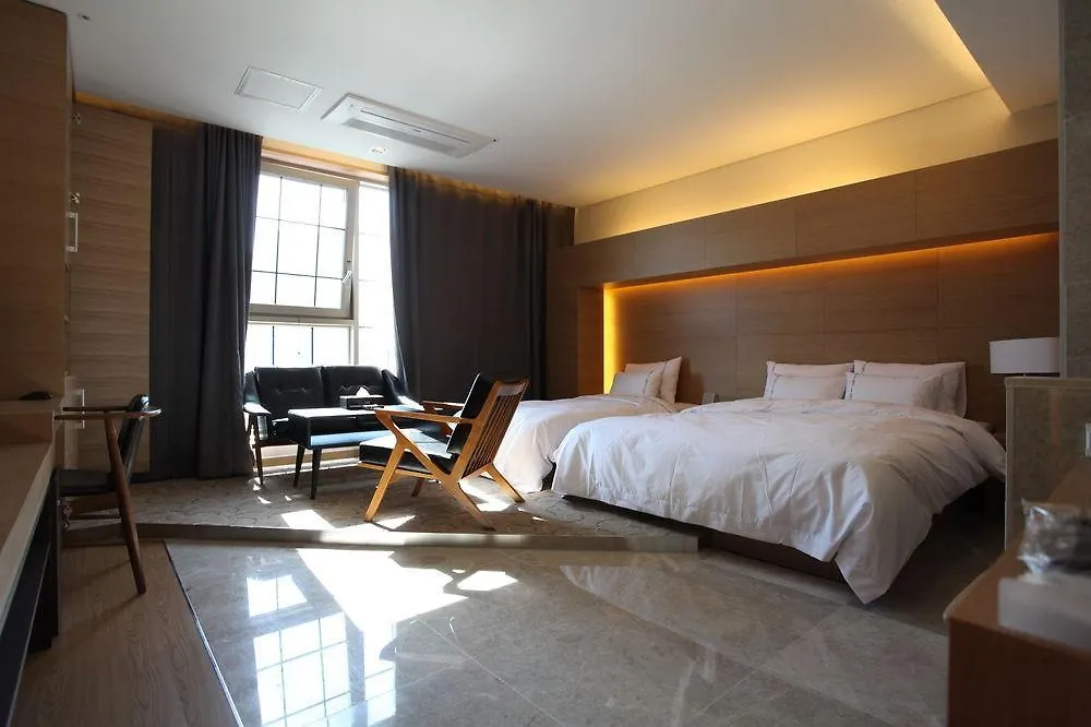 Business Design Hotel Luv Incheon Motel