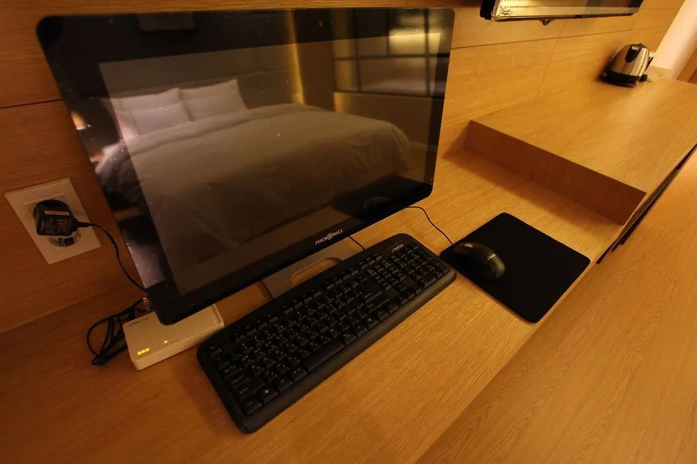 Business Design Hotel Luv Incheon Motel