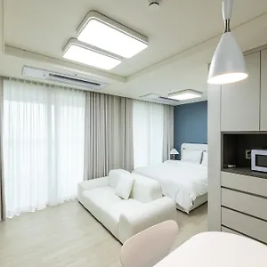 4* 아파트호텔 더노벰버스테이 인 랜드마크