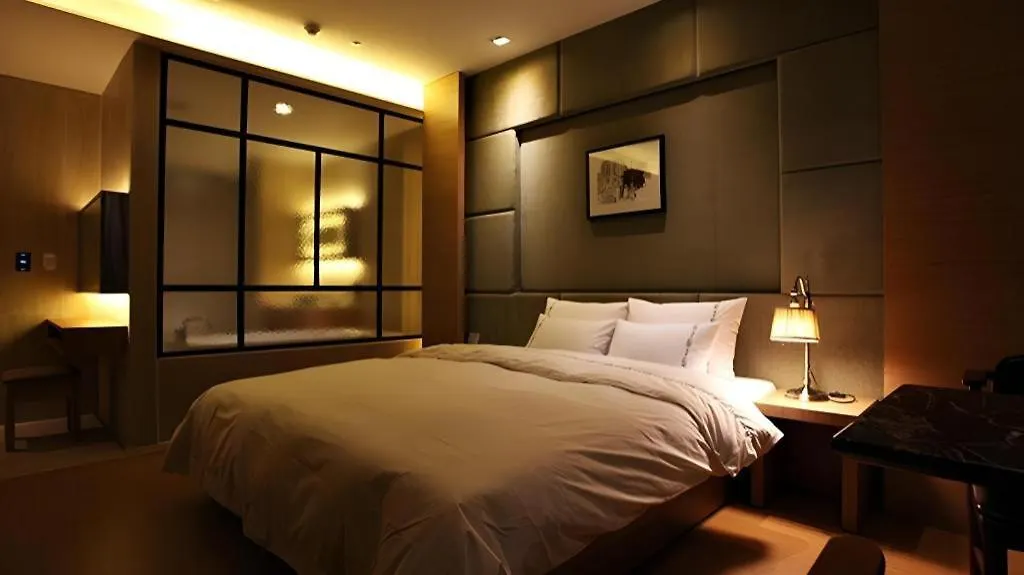 Business Design Hotel Luv Incheon Motel