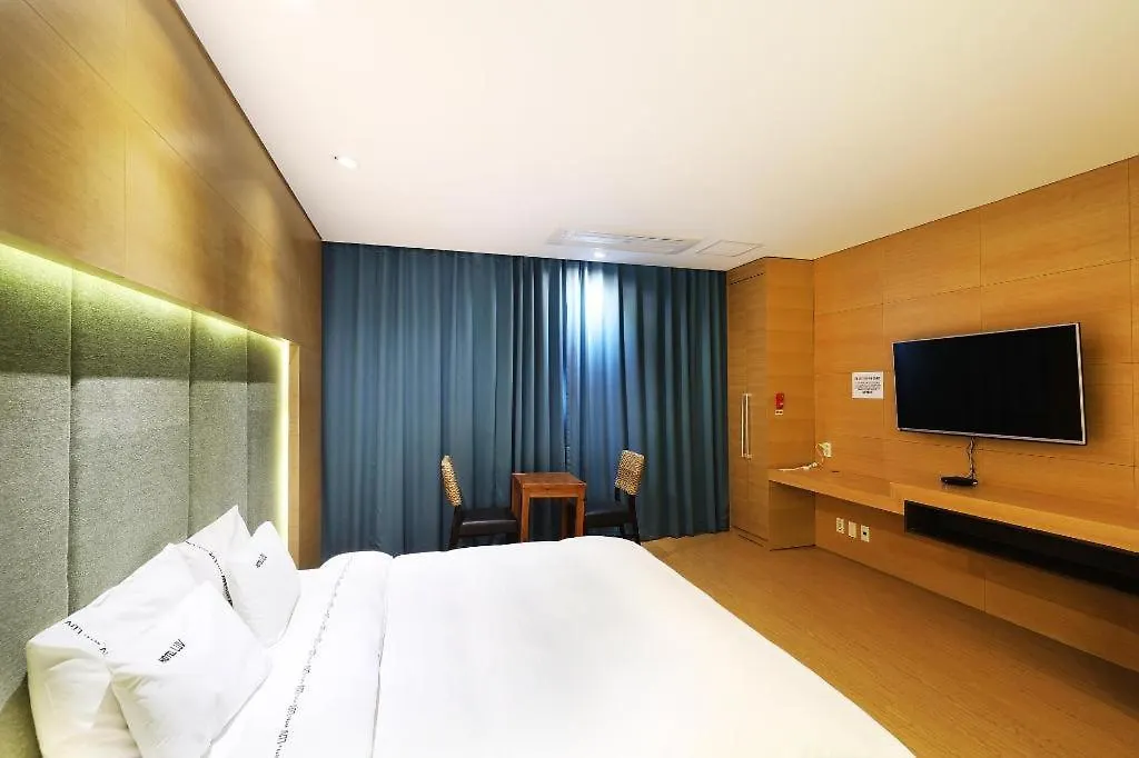Business Design Hotel Luv Incheon Motel
