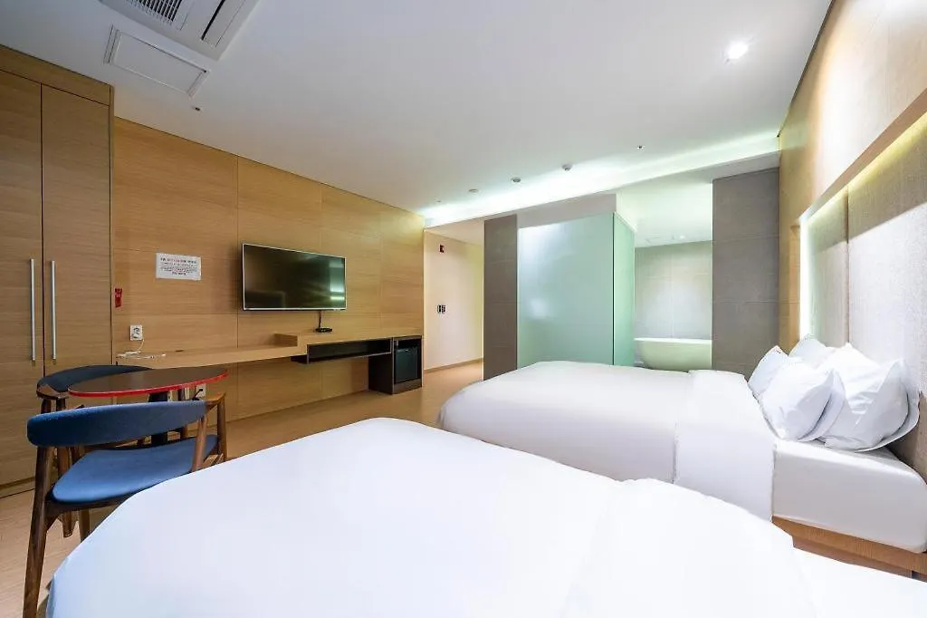 Business Design Hotel Luv Incheon 4*,