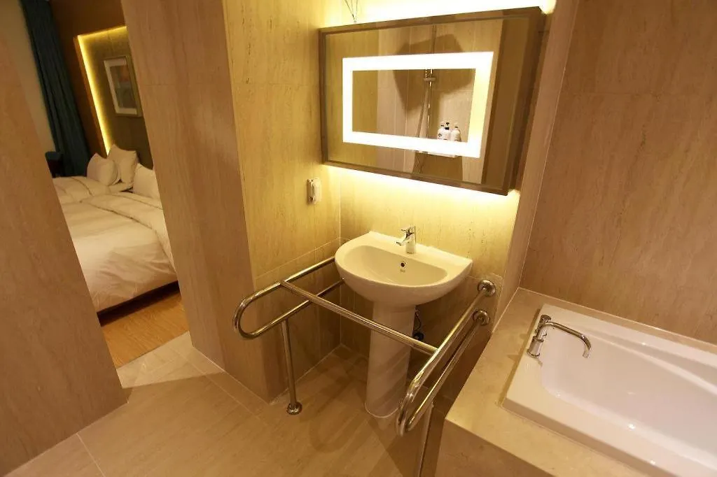 Business Design Hotel Luv Inchon 4*,
