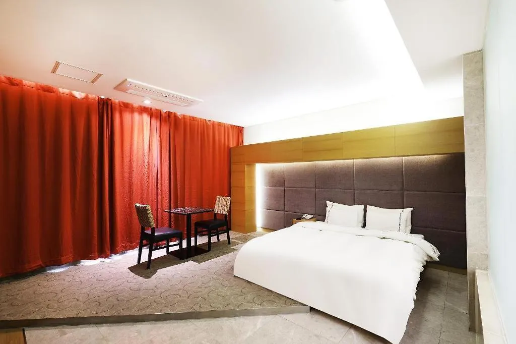 Business Design Hotel Luv Inchon Motel