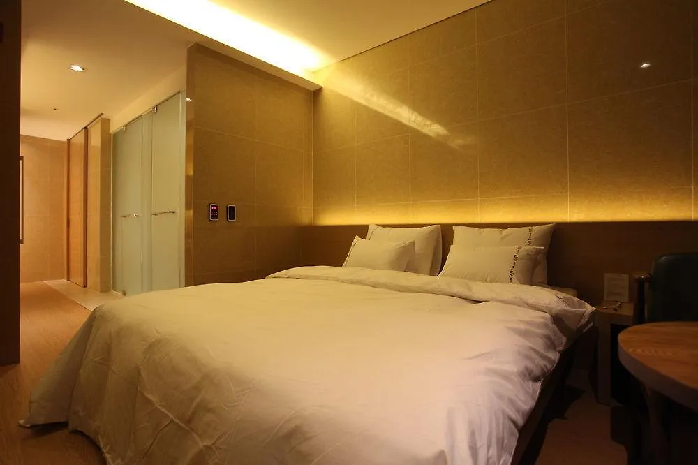 Business Design Hotel Luv インチョン広域市